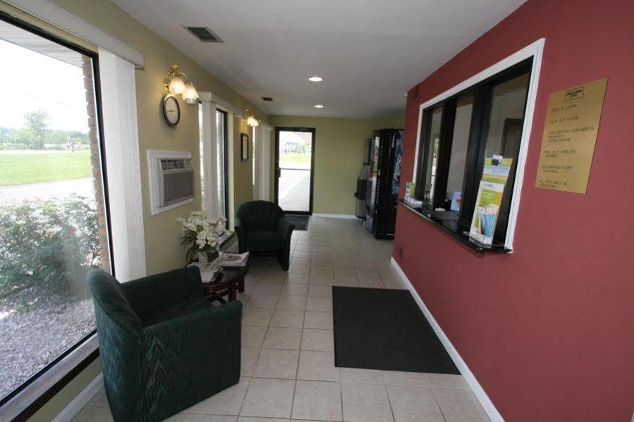 Rodeway Inn Shippensburg Exteriör bild